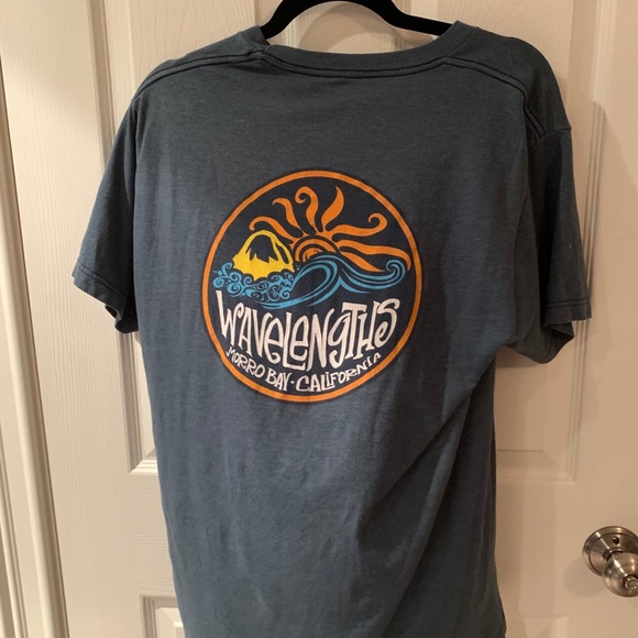 Wave lengths tee shirt - Picture 2 of 3